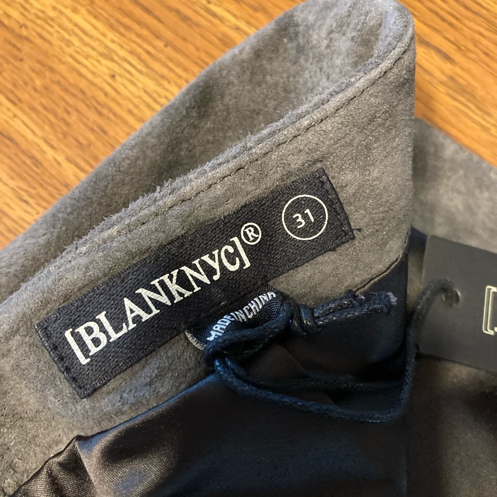 Blank NYC Suede Skirt. - Picture 9 of 11